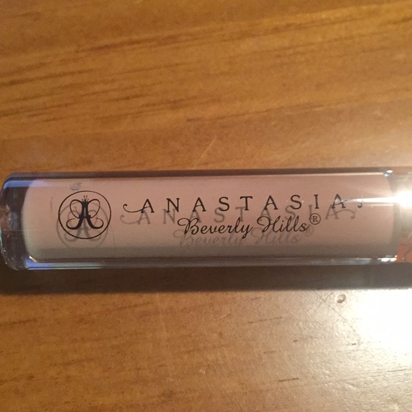 Anastasia Beverly Hills Liquid Lipstick ๐ - Picture 5 of 12